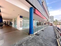 Broadway Cinema (D20), Retail #630129061